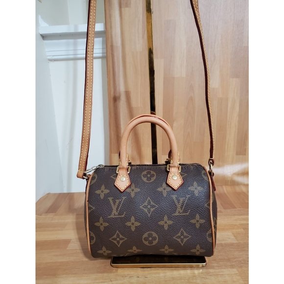 LOUIS VUITTONMonogram Nano Speedy - Picture 7 of 13